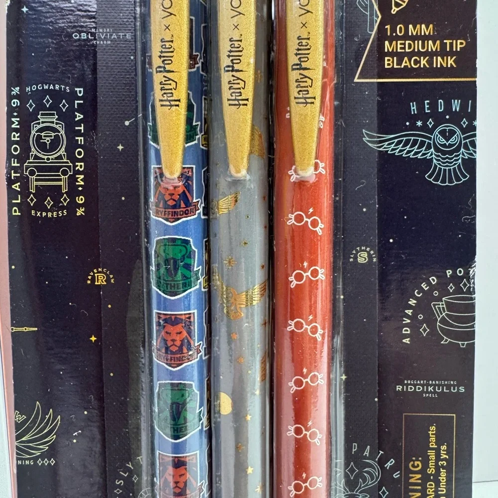 Harry Potter x Yoobi Red Journal and Pen Set